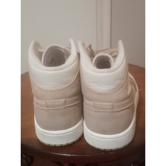 Jordan 1 Mid SE Legend Light Brown Women Size 9 FJ3448-200 - Picture 10 of 12